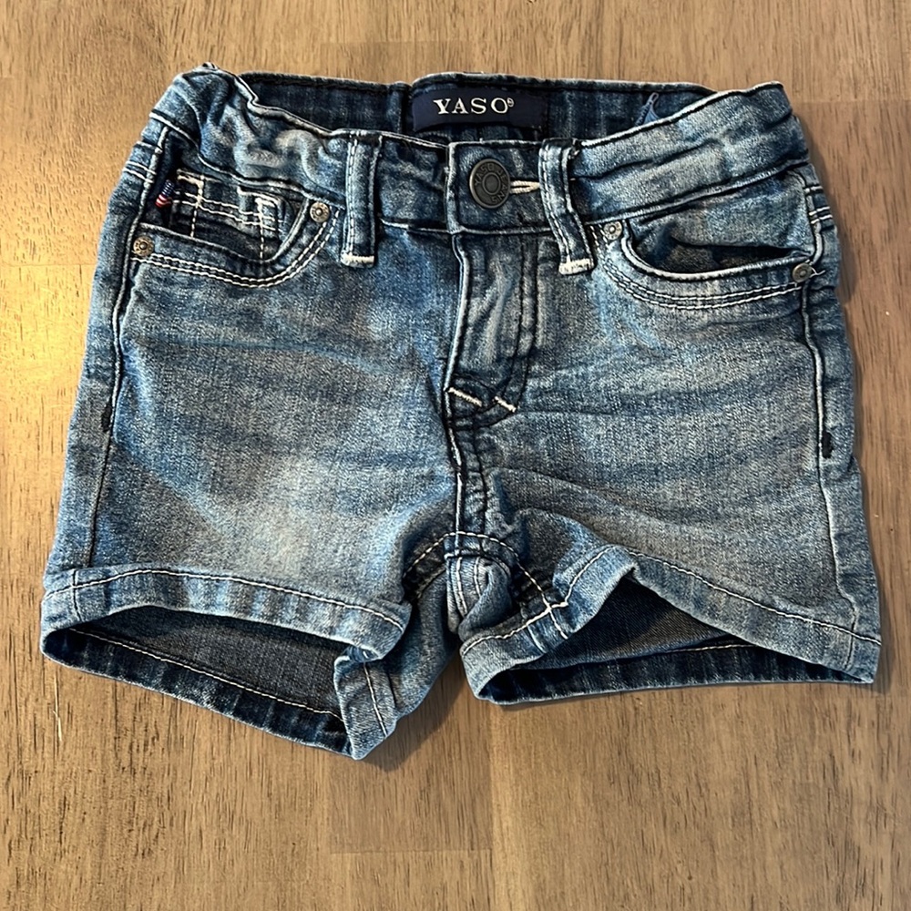 (3/$10) Adjustable jean shorts 3T